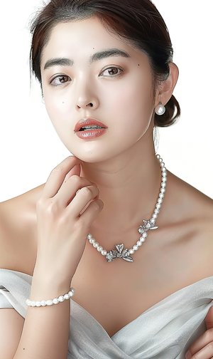 丰满饥渴的邻居寡妇